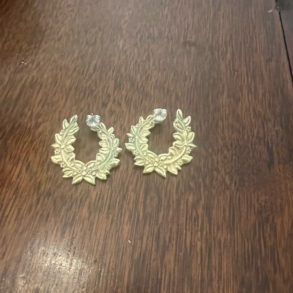 Mignon Faget Bronze Jasmine Hoop Earrings - Picture 4 of 4